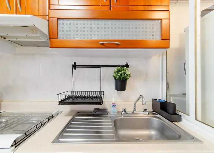 Lc122 - 2bdr - 2bth Apartment *